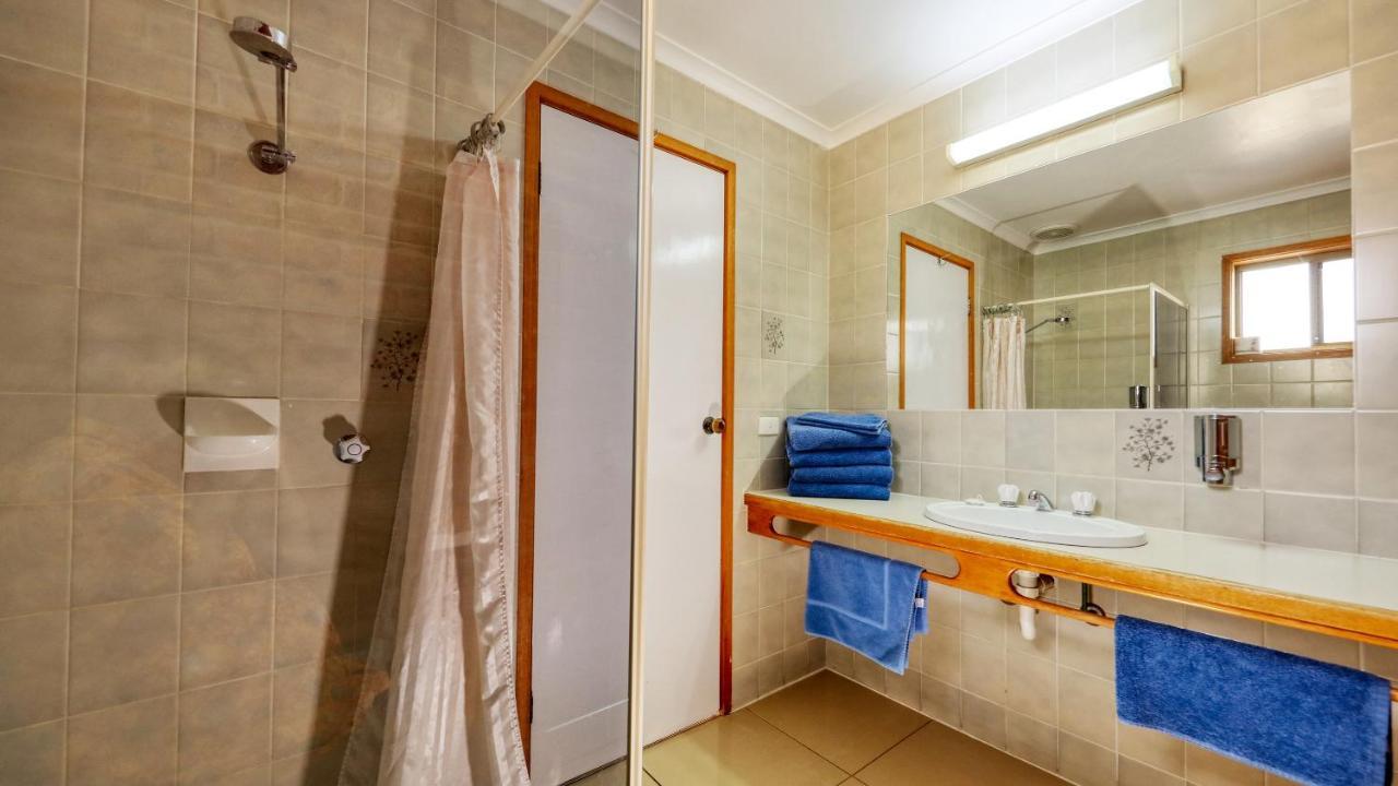 Tooleybuc Club Motor Inn エクステリア 写真